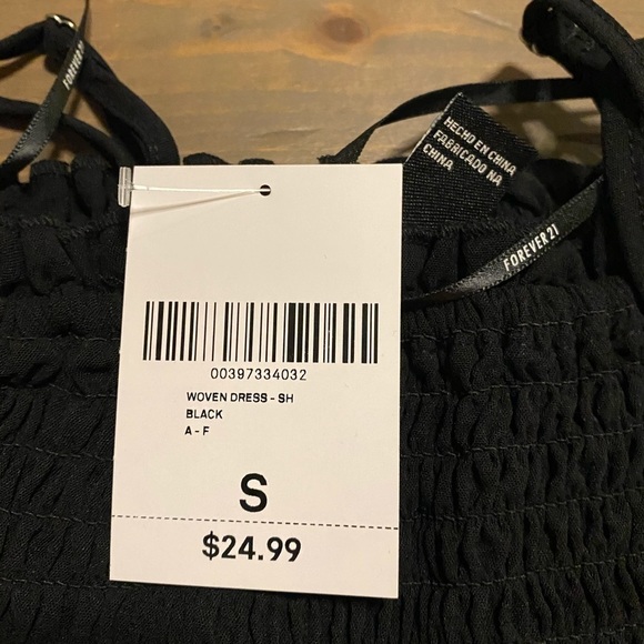 Forever 21 ruffle dress - Picture 2 of 3